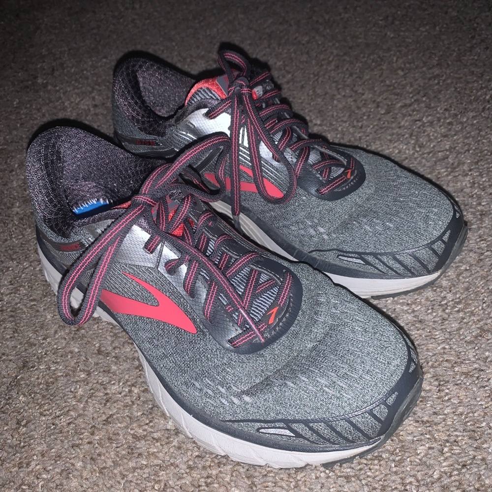 Women's BROOKS ADRENALINE GTS 18 Athletic Running Shoes SIZE 9 US 1202681B079